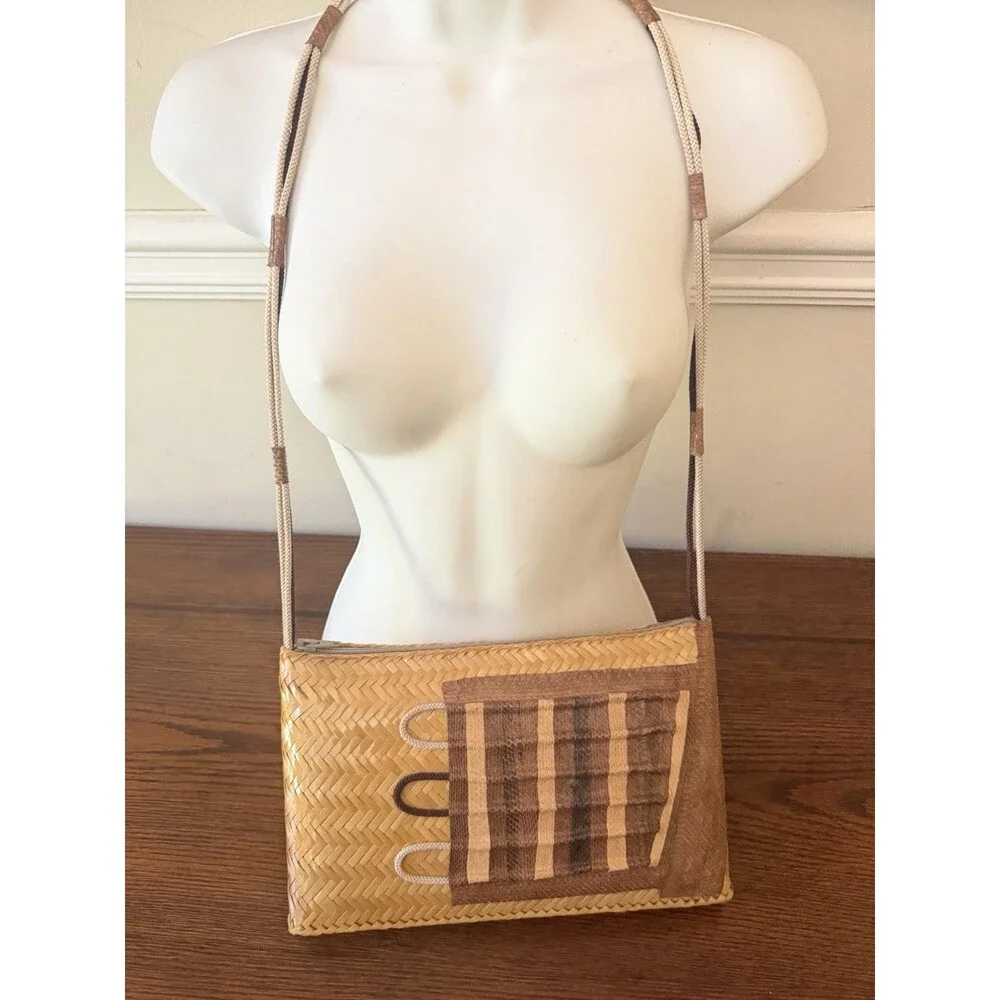 Vintage Georgetown Leather Design Straw Tan Leather Appliqué Purse Shoulder Bag